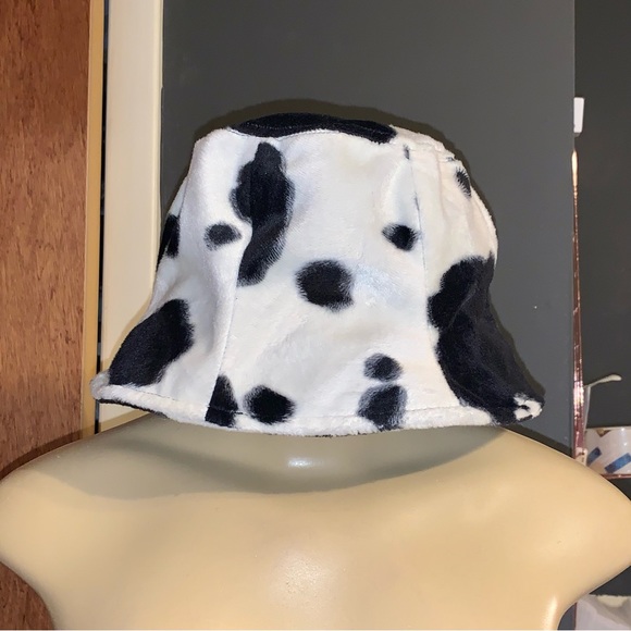Vintage Cow Print Bucket Hat | Fabrizio Berardi Made in Italy - Picture 5 of 11
